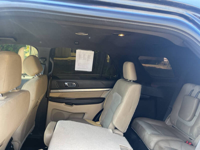 2017 Ford Explorer