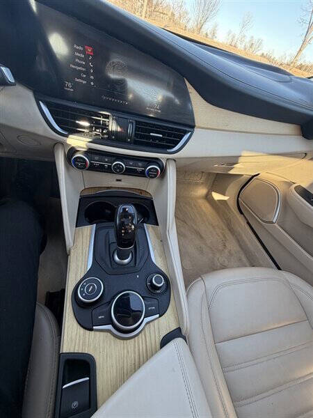 2017 Alfa Romeo Giulia Ti