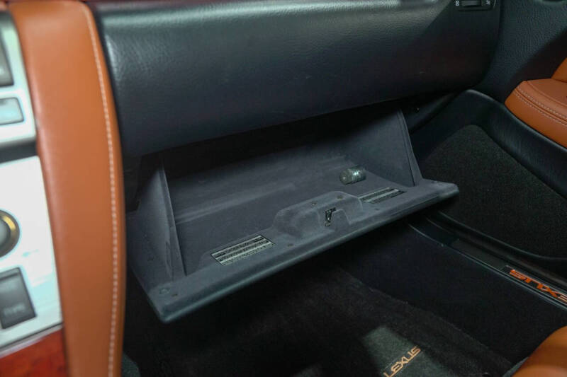 2004 Lexus SC 430