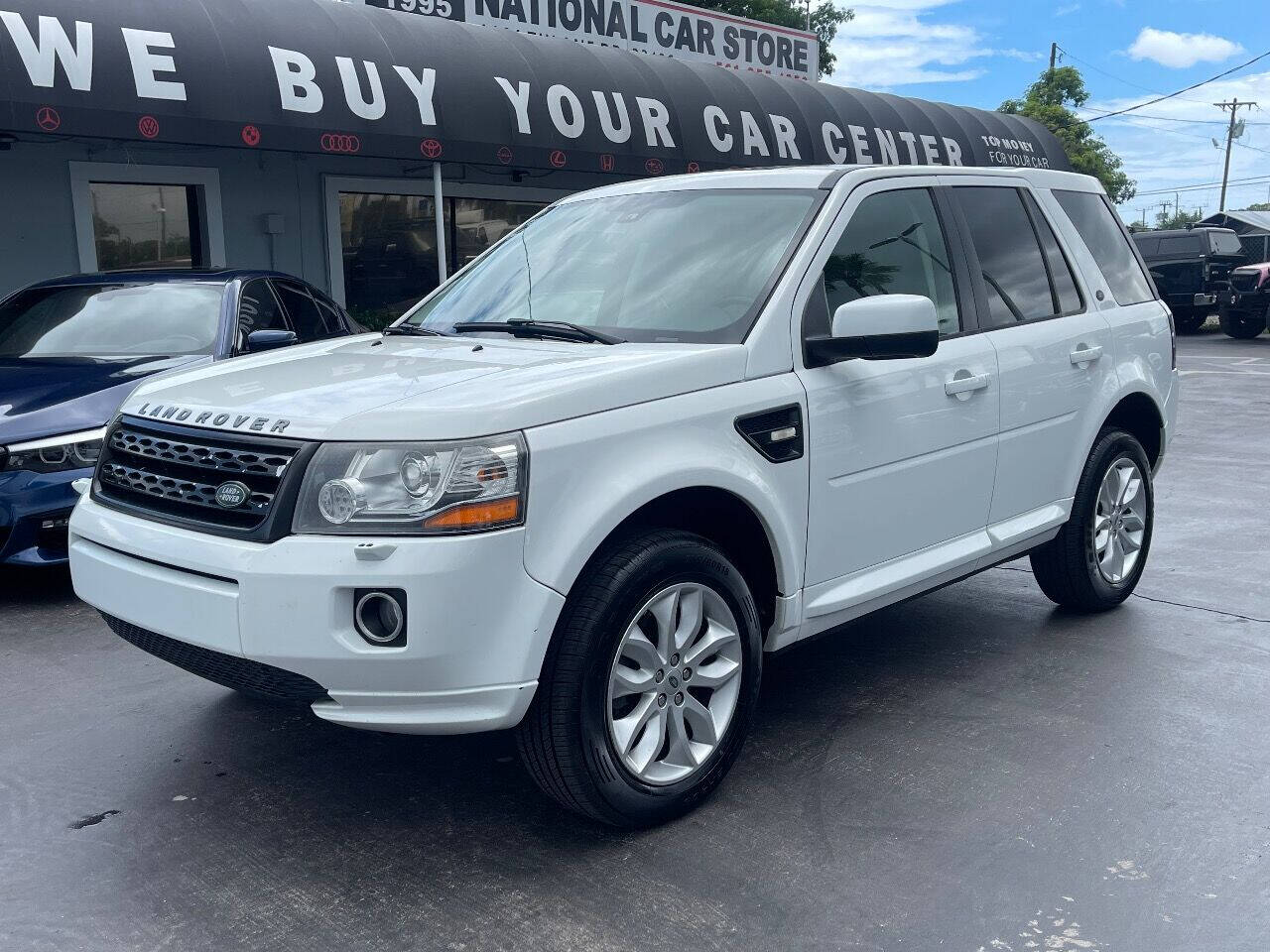 2013 LAND ROVER LR2 SUV / Crossover - $9,700