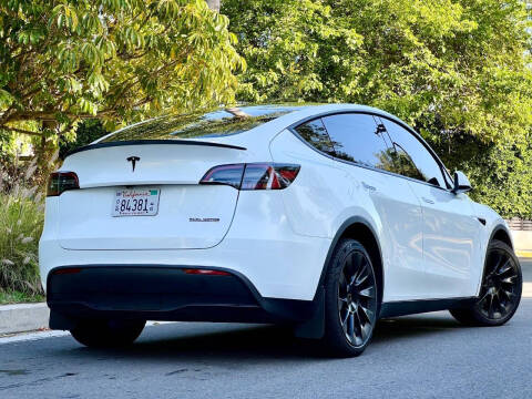 2023 Tesla Model Y Long Range