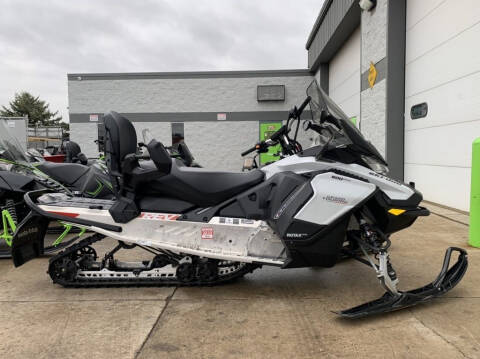 2020 Ski-Doo Grand Touring Sport Rotax®