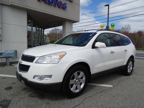2010 Chevrolet Traverse for sale at KING RICHARDS AUTO CENTER in East Providence RI