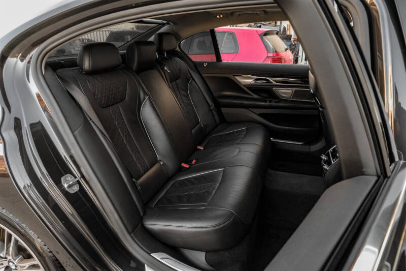 2021 BMW 7 Series 750i xDrive