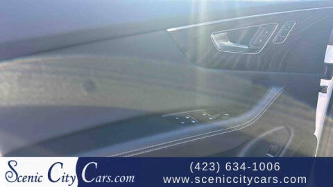 2022 Audi Q8 quattro Premium Plus 55 TFSI