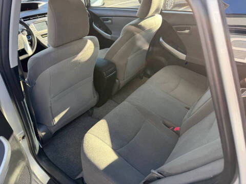 2012 Toyota Prius Plug-in Hybrid