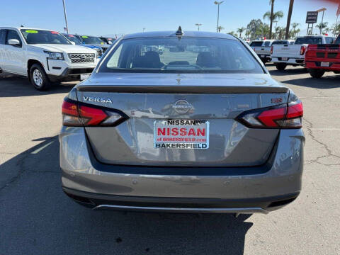 2025 Nissan Versa SR