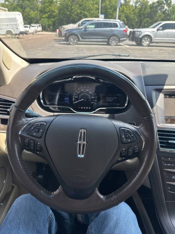 2018 Lincoln MKT Reserve