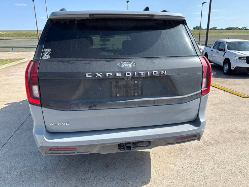 2026 Ford Expedition Active