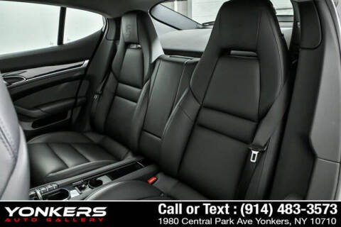 2016 Porsche Panamera