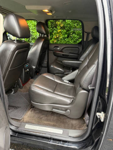 2011 Cadillac Escalade ESV Premium