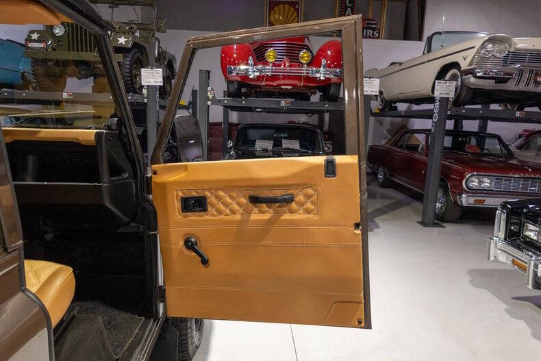 1987 Land Rover Defender