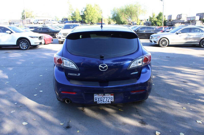 2013 Mazda MAZDA3 i Touring