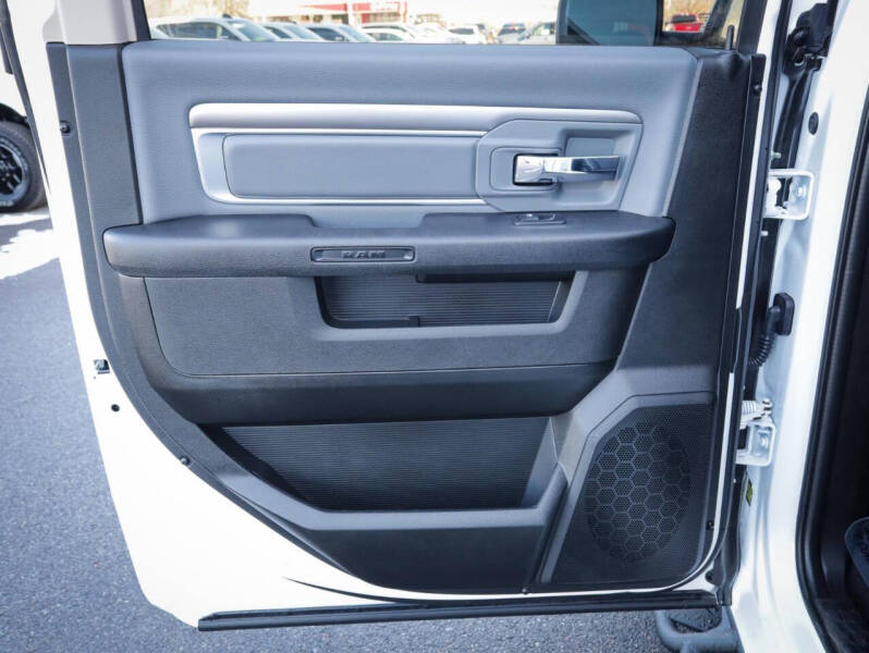 2023 RAM 1500 Classic SLT