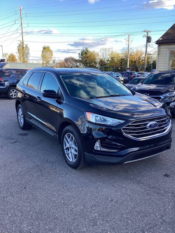 2021 Ford Edge SEL photo 3