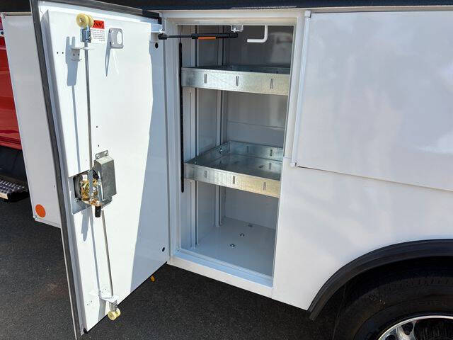 2024 Chevrolet Silverado 5500HD