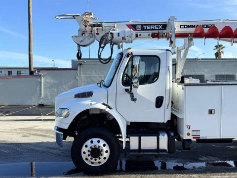 2017 Freightliner M2 106