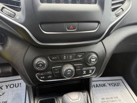 2019 Jeep Cherokee Latitude