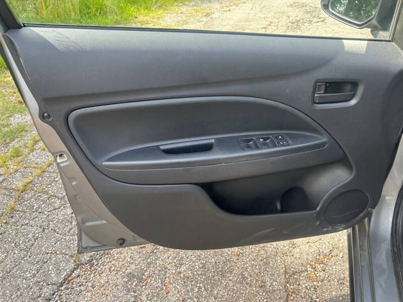2019 Mitsubishi Mirage G4 ES - Photo 7