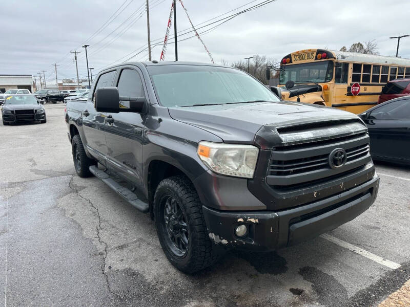 2015 Toyota Tundra SR5