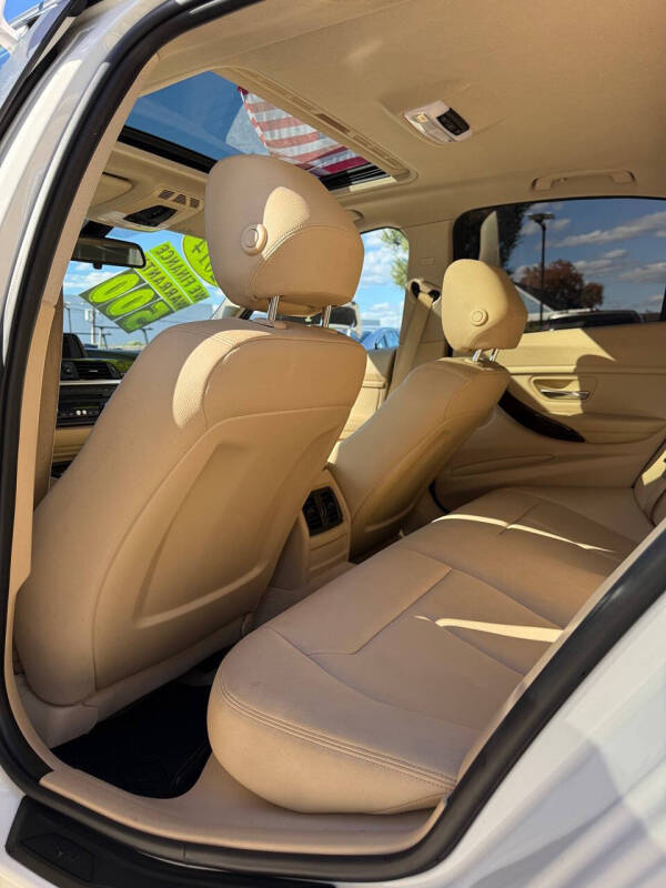 2014 BMW 3 Series 320i