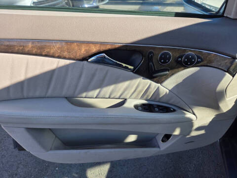 2004 Mercedes-Benz E-Class E 320