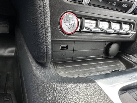 2021 Ford Mustang EcoBoost