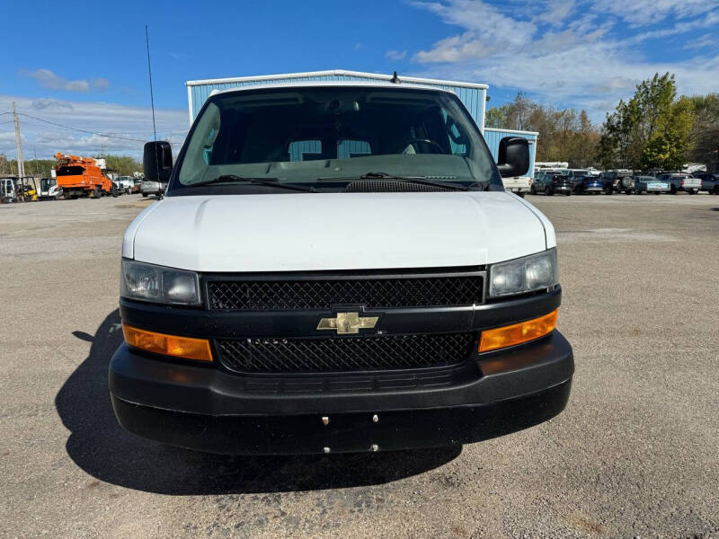 2022 Chevrolet Express LS 3500