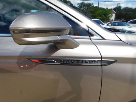 2019 Lincoln Nautilus Reserve