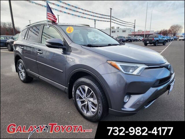 2017 Toyota RAV4 Hybrid XLE