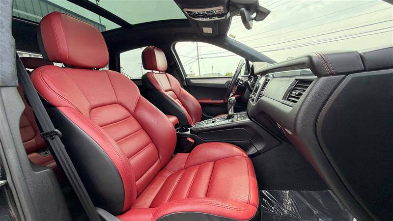 2018 Porsche Macan