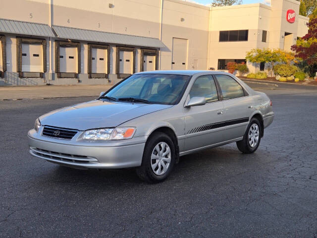 2001 Toyota Camry for sale at Alpha Auto Sales in Auburn, WA