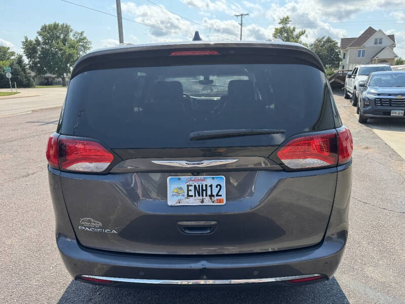 2019 Chrysler Pacifica Touring L