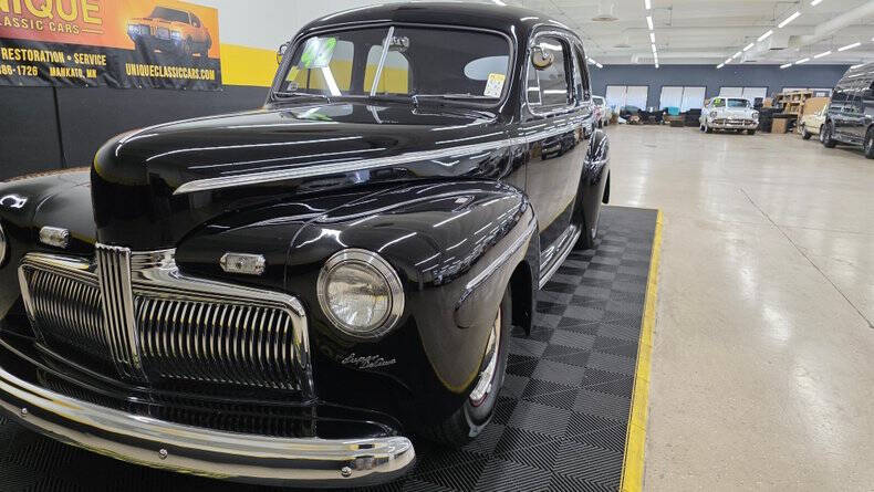 1942 Ford Super Deluxe