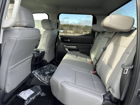 2024 Toyota Tundra SR5