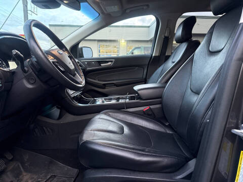 2019 Ford Edge Titanium