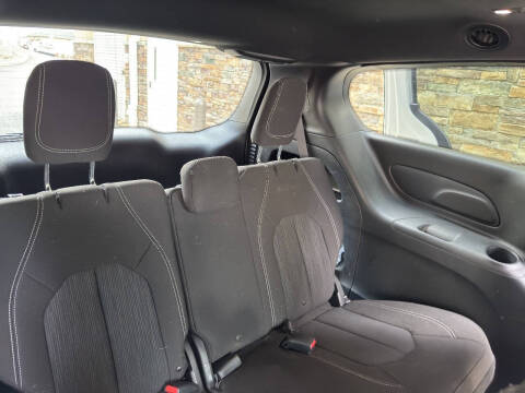 2020 Chrysler Pacifica Touring