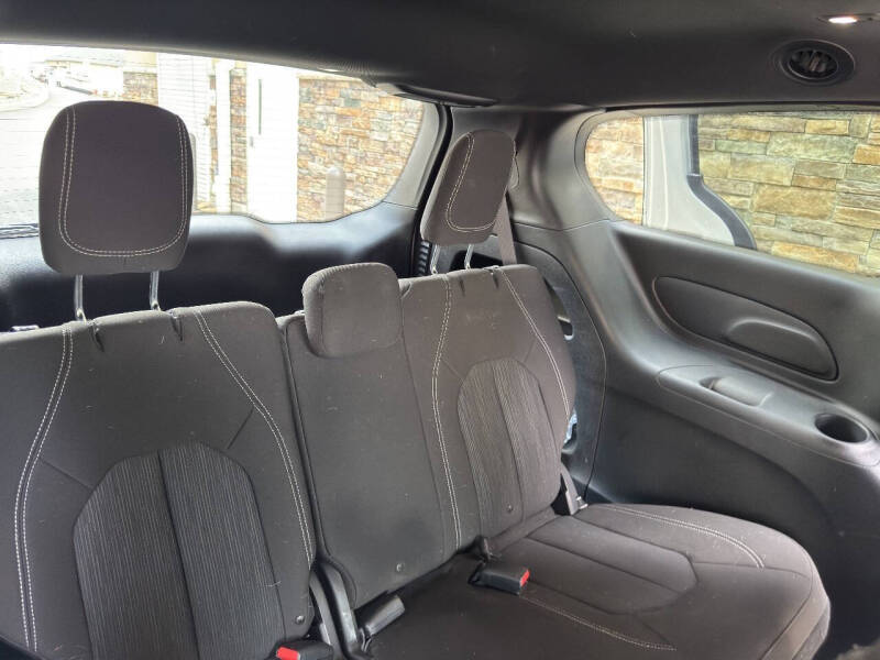 2020 Chrysler Pacifica Touring