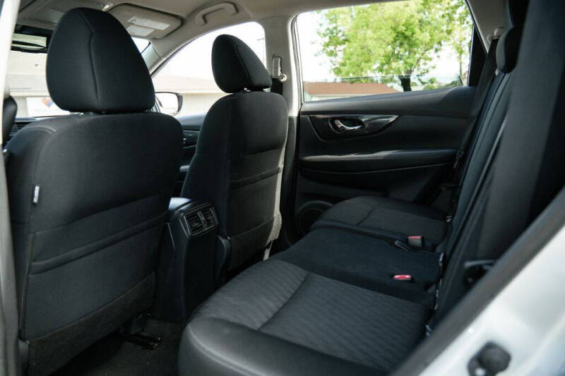 2020 Nissan Rogue S