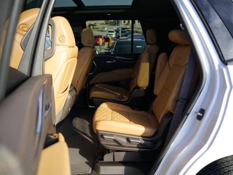 2022 Cadillac Escalade Premium Luxury