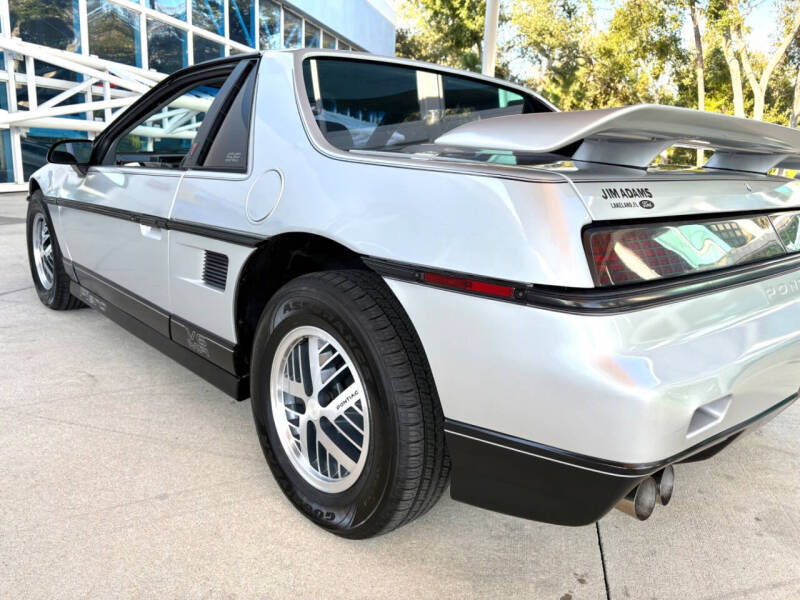 1987 Pontiac Fiero SE