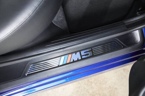 2002 BMW M5