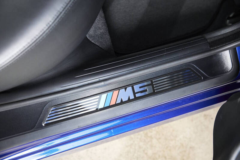 2002 BMW M5