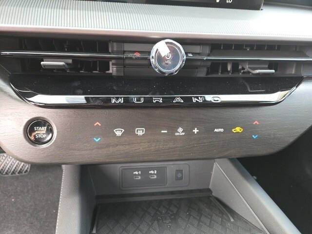 2025 Nissan Murano SV