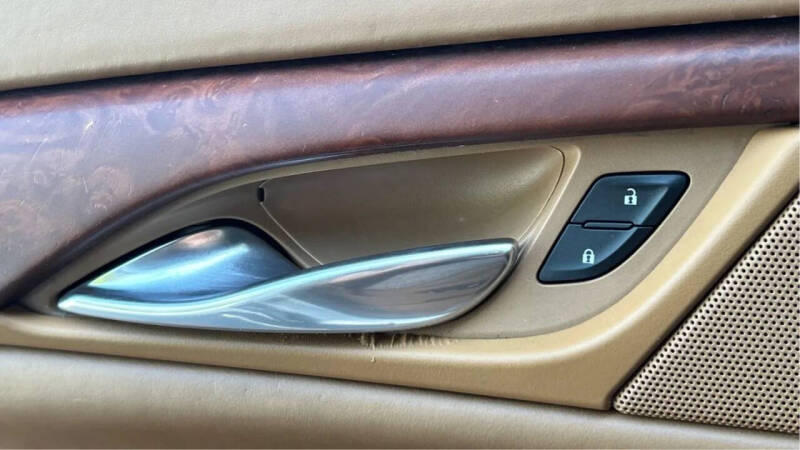 2016 Cadillac Escalade Standard