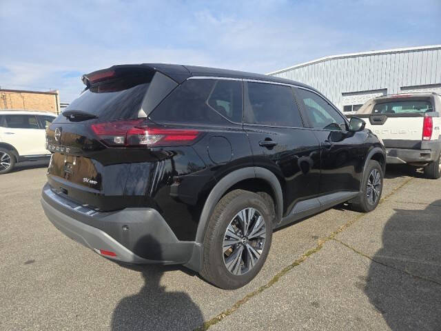 2022 Nissan Rogue SV