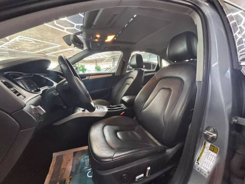 2016 Audi A4 2.0T quattro Premium