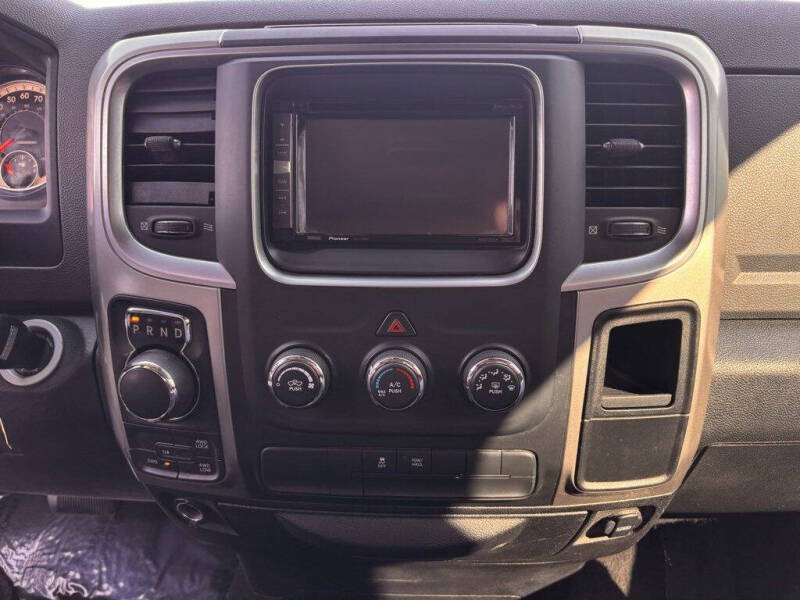 2016 RAM Ram 1500 Pickup SLT - Photo 17