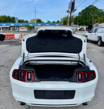 2014 Ford Mustang V6