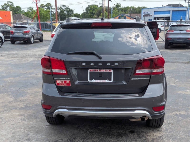 2020 Dodge Journey Crossroad